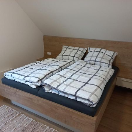 Apartman Acko Polansky Dvur - Вельке-Карловице Экстерьер фото