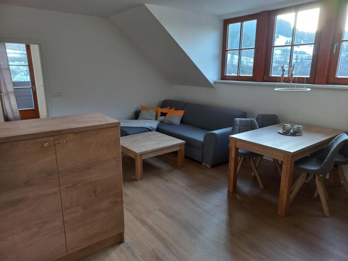 Apartman Acko Polansky Dvur - Вельке-Карловице Экстерьер фото