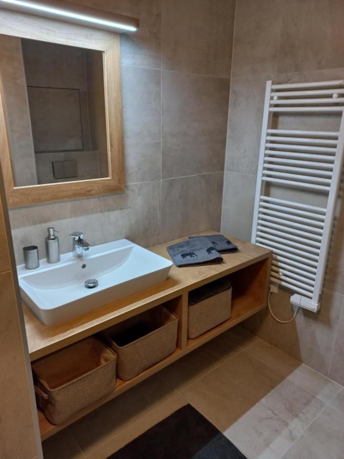 Apartman Acko Polansky Dvur - Вельке-Карловице Экстерьер фото